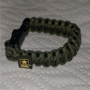 Army green survival paracord bracelet